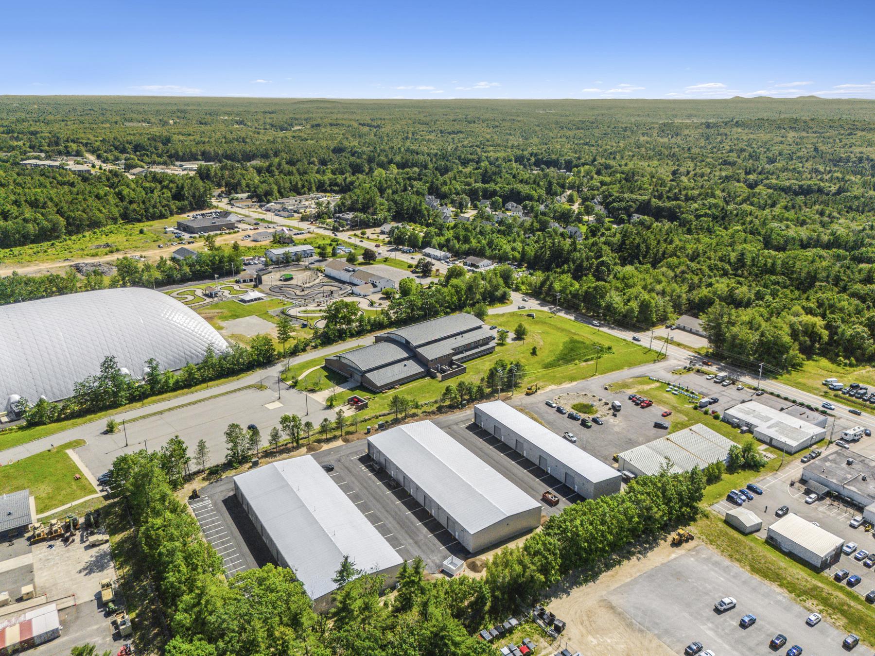 United Flex Somersworth and its surroundings from above